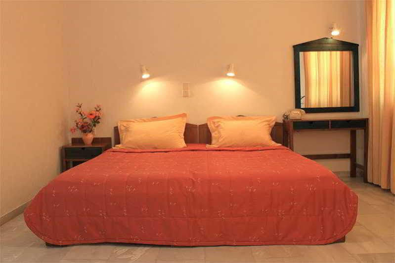 Calypso Apartment อาเยียรูเมลี ภายนอก รูปภาพ