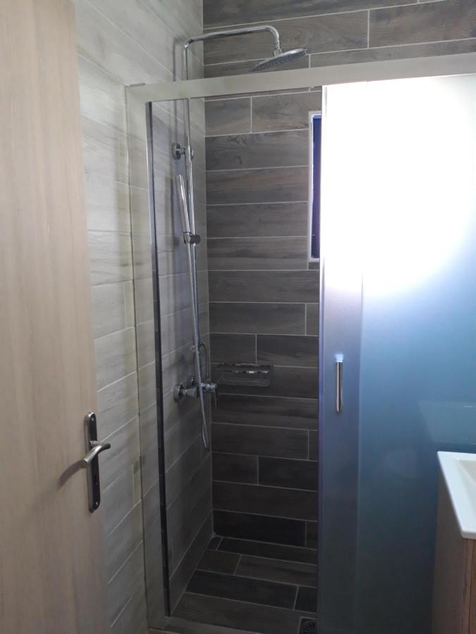 Calypso Apartment อาเยียรูเมลี ภายนอก รูปภาพ
